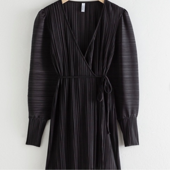 & Other stories pleated wrap dress - Picture 1 of 5